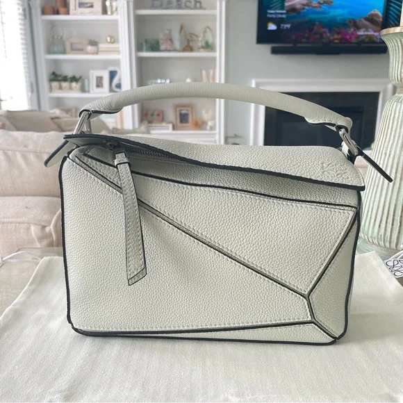 Loewe Small Puzzle Bag in light Celadon - Picture 4 of 14